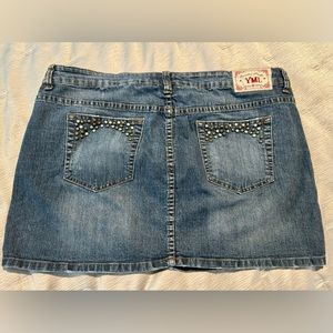 YMI Studded Pockets Blue Jean/Denim Mini Skirt. Size 13. Super cute & stretchy.